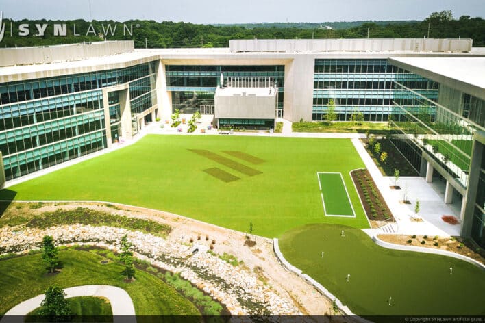 image of SYNLawn Ottawa CA commercial artificial grass for office buildings campus courtyards